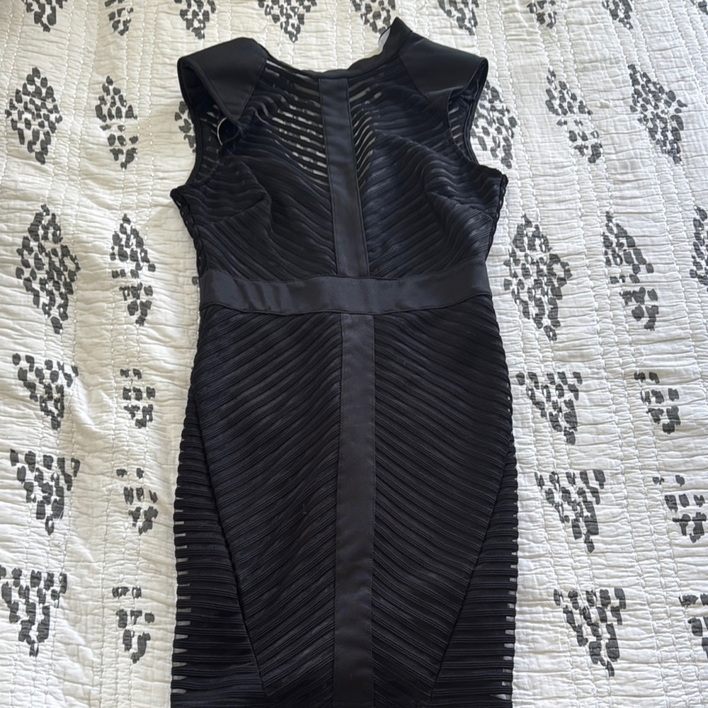 Elegant Black Sleeveless Dress